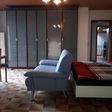 Karl-Stieler-Str. One Room In A 2 Room Appartment ; Lot Space Bruckmühl Buitenkant foto